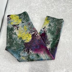Onzie Size XS Multicolored Purple Green Tree Print Sky Galaxy Leggings Capri